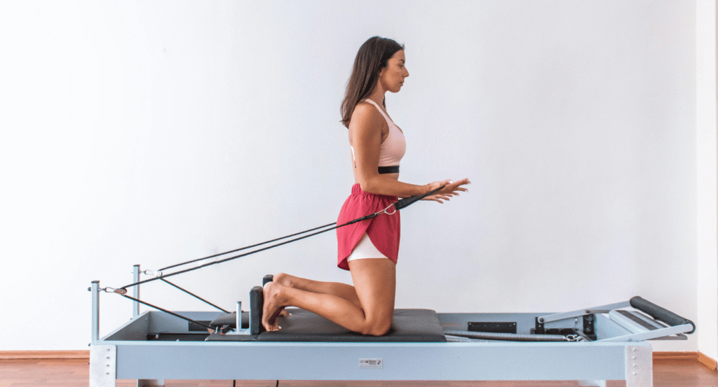 Alors, le pilates reformer fait-il vraiment maigrir